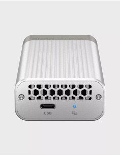 QNAP QNA-UC10G1T USB 4 Type-C to 10GBASE-T (RJ45) Network Adapter 2